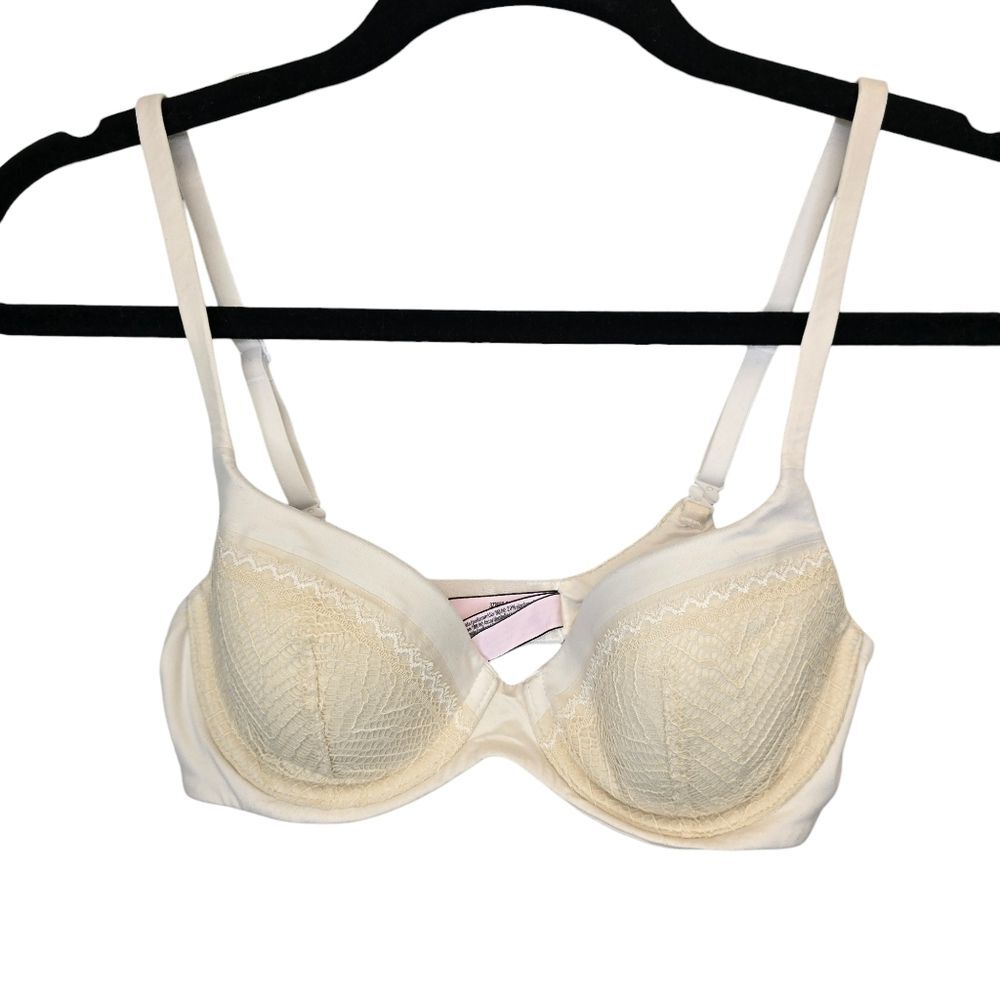 Victoria's Secret Womens 32C Cream Lace Bra